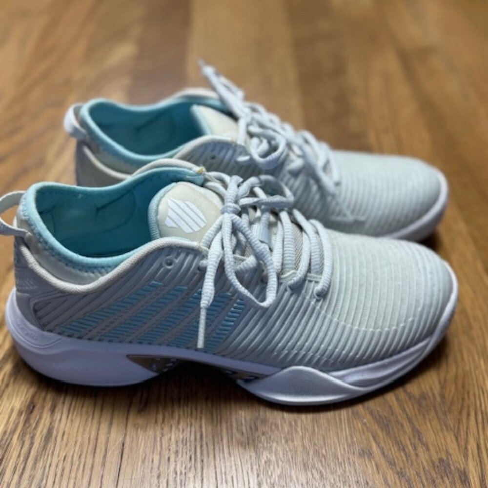 K-Swiss pickleball shoe, size 8.5